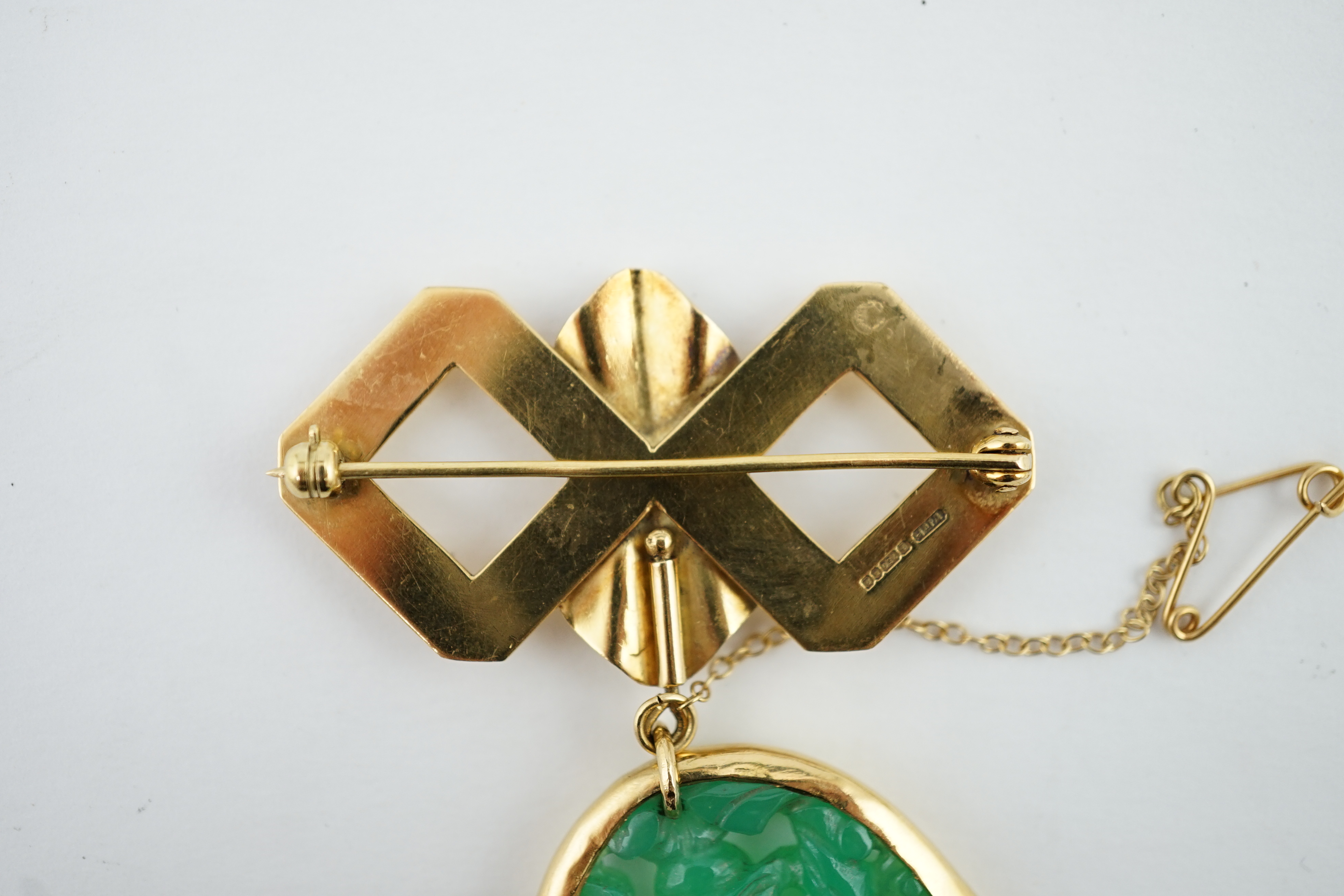 A modern 18ct gold and four stone diamond mounted jadeite drop brooch